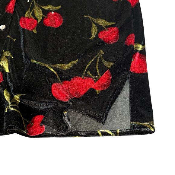 Quacker Factory Black Velvet Cherry Print Button Up Top Whimsigoth Womens Sz 1X - Picture 5 of 11